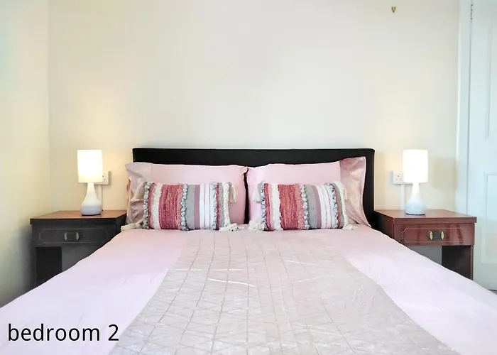 Ashley Holiday Home, Close To City Centre With Free Parking