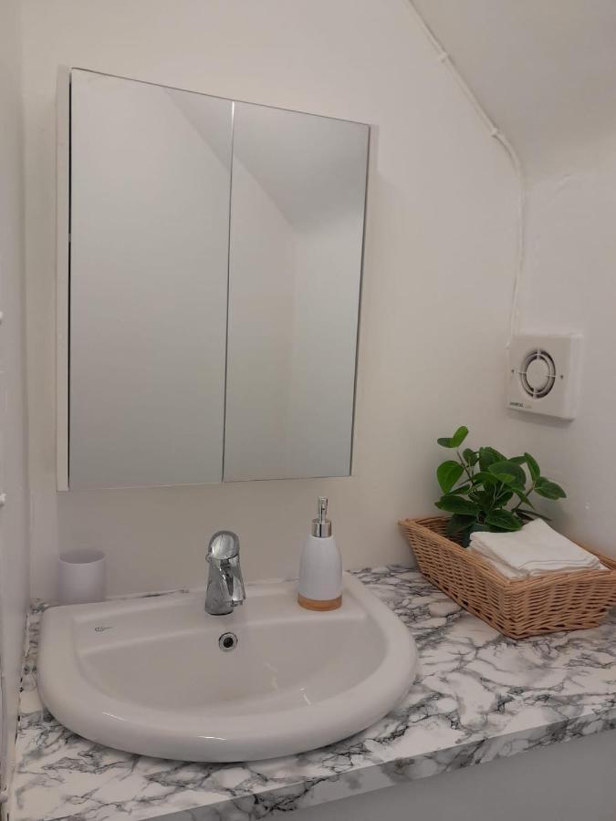 Ashley Home, Close To Centre With Free Parking * Dalneigh