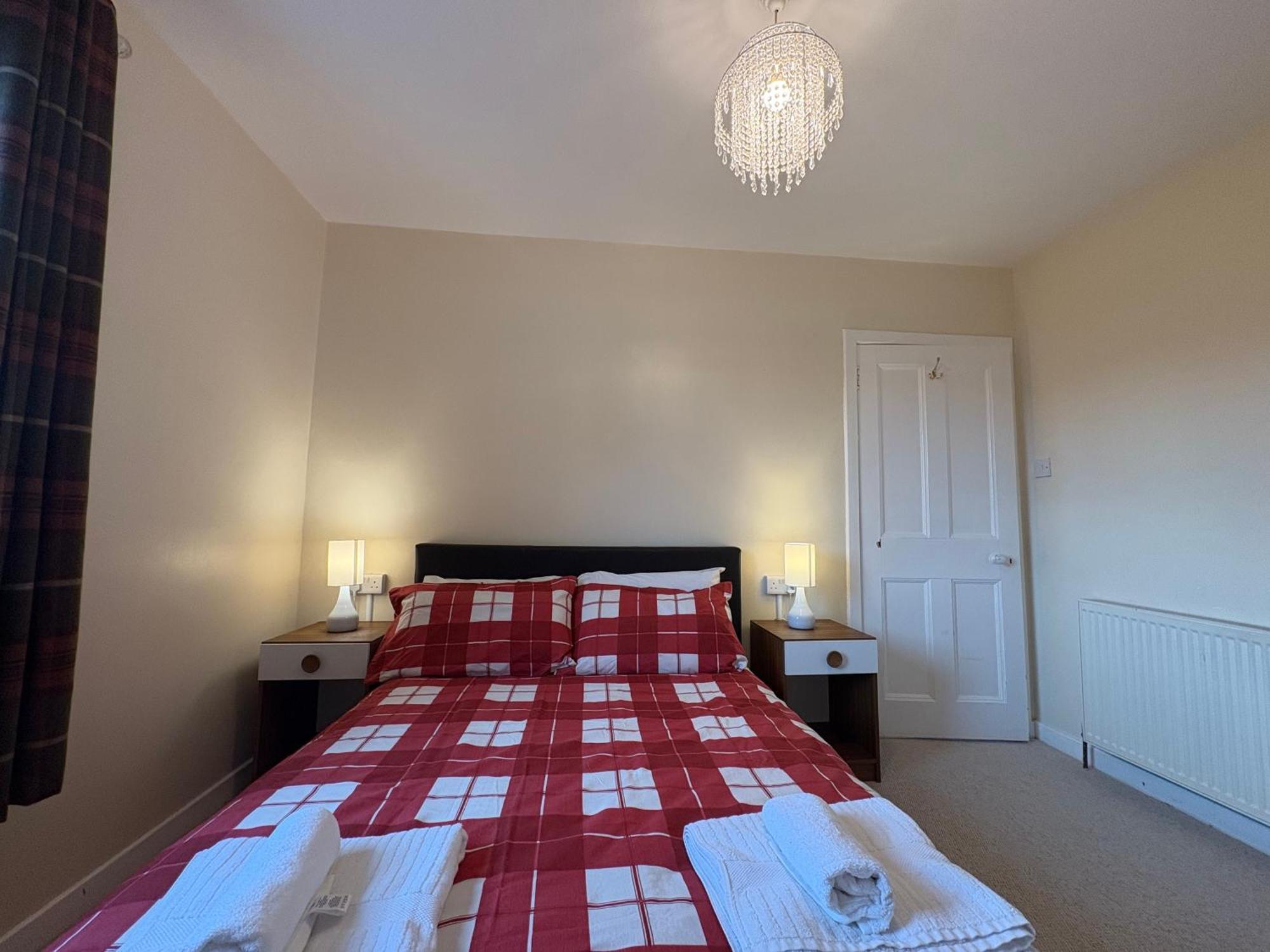 Ashley Home, Close To Centre With Free Parking